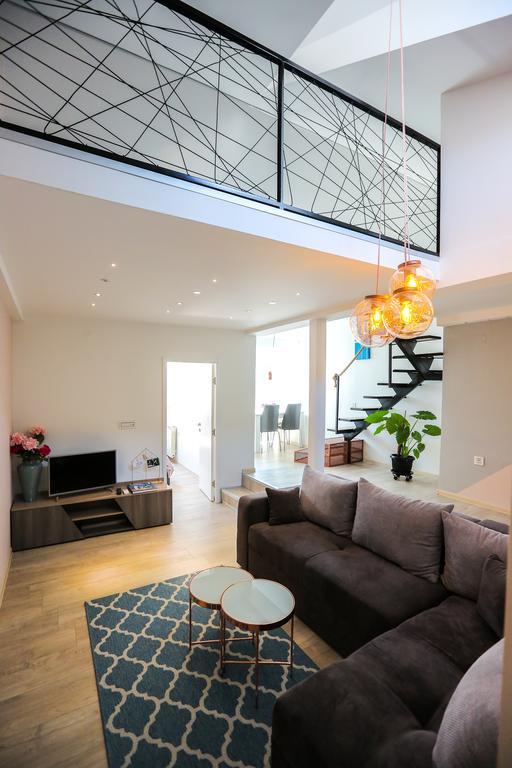 New Lux Apartment Novi Sad Esterno foto